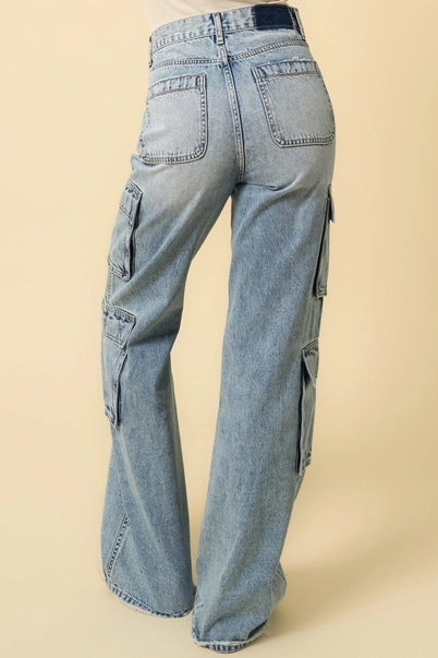 Crossover Relaxed Cargo Jeans